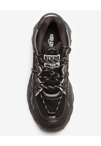 Kenzo - KENZO - Czarne sneakersy Inka. Nosek buta: okrągły. Kolor: czarny. Materiał: zamsz, guma, tkanina. Wzór: aplikacja #5