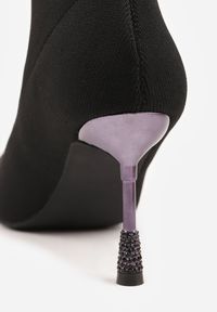 Renee - Czarne Botki Vices na Biżuteryjnej Szpilce ze Skarpetkową Cholewką i Noskiem w Szpic Tififre. Zapięcie: bez zapięcia. Kolor: czarny. Szerokość cholewki: normalna. Obcas: na obcasie. Styl: elegancki. Wysokość obcasa: średni #5