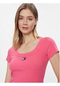 Tommy Jeans T-Shirt Tjw Slim Badge Rib Tee Ss DW0DW17396 Różowy Slim Fit. Kolor: różowy. Materiał: bawełna #4