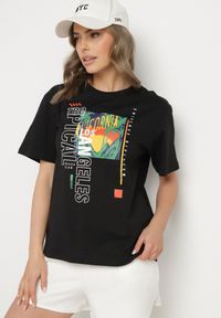 Born2be - Czarna Koszulka T-shirt z Bawełny z Ozdobnym Nadrukiem Savenelle. Kolor: czarny. Materiał: bawełna. Wzór: nadruk. Styl: klasyczny, elegancki #3