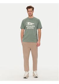 New Balance T-Shirt MT51924 Zielony Relaxed Fit. Kolor: zielony. Materiał: bawełna