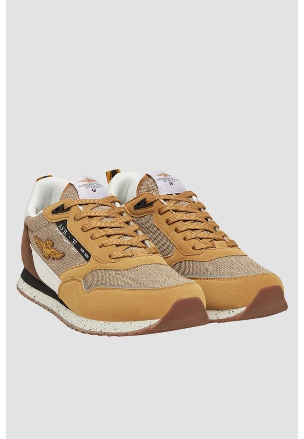 Aeronautica Militare - AERONAUTICA MILITARE Beżowo-brązowe sneakersy męskie ze skórą zamszową, Rozmiar 44. Okazja: na co dzień. Kolor: beżowy. Materiał: zamsz, skóra