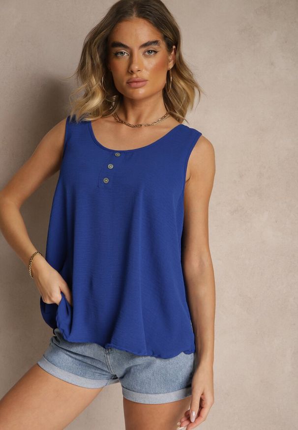 Renee - Niebieski Top z Bawełną Ozdobiony Guzikami Ulosiella. Okazja: na co dzień, na spacer. Kolor: niebieski. Materiał: bawełna. Wzór: aplikacja. Sezon: lato. Styl: elegancki, casual