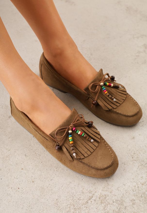 Born2be - Ciemnobeżowe Mokasyny VICES z Wkładką ze Skóry Naturalnej i Ozdobnymi Koralikami Neni. Okazja: na co dzień. Kolor: beżowy. Materiał: skóra. Styl: casual, klasyczny, elegancki