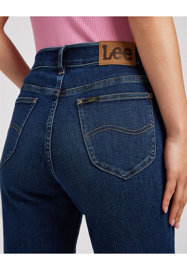 Lee - LEE DAMSKIE SPODNIE JEANSOWE ULC STRAIGHT GREET THE DAY 112350785 L35W016200