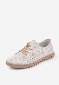 Born2be - Beżowo-Różowe Skórzane Sneakersy w Kwiaty z Ażurowym Wzorem Rionela. Zapięcie: sznurówki. Kolor: beżowy. Materiał: skóra. Wzór: ażurowy, kwiaty. Sezon: lato #3