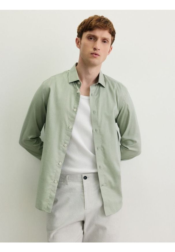 Reserved - Koszula regular z bawełny egipskiej - jasnozielony. Kolor: zielony. Materiał: bawełna