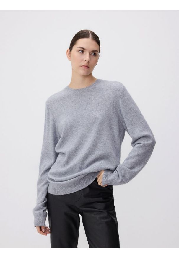 Reserved - Wełniany sweter z domieszką kaszmiru - jasnoszary. Kolor: szary. Materiał: wełna, kaszmir