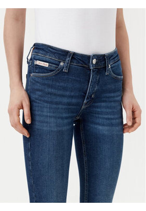 Calvin Klein Jeans Jeansy J20J224491 Granatowy Skinny Fit. Kolor: niebieski