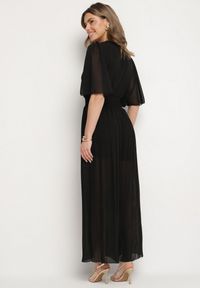 Born2be - Czarny Plisowany Kombinezon o Kopertowym Kroju z Gumką w Talii Ameddie. Okazja: na co dzień. Kolor: czarny. Styl: elegancki, casual #4