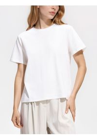 Reserved - Bawełniany t-shirt - biały. Kolor: biały. Materiał: bawełna. Wzór: gładki #1