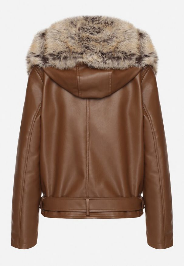 Born2be - Brązowa Kurtka Ramoneska z Odpinanym Kapturem i Futrem Aplonna. Kolor: brązowy. Materiał: futro. Sezon: zima, jesień. Styl: klasyczny