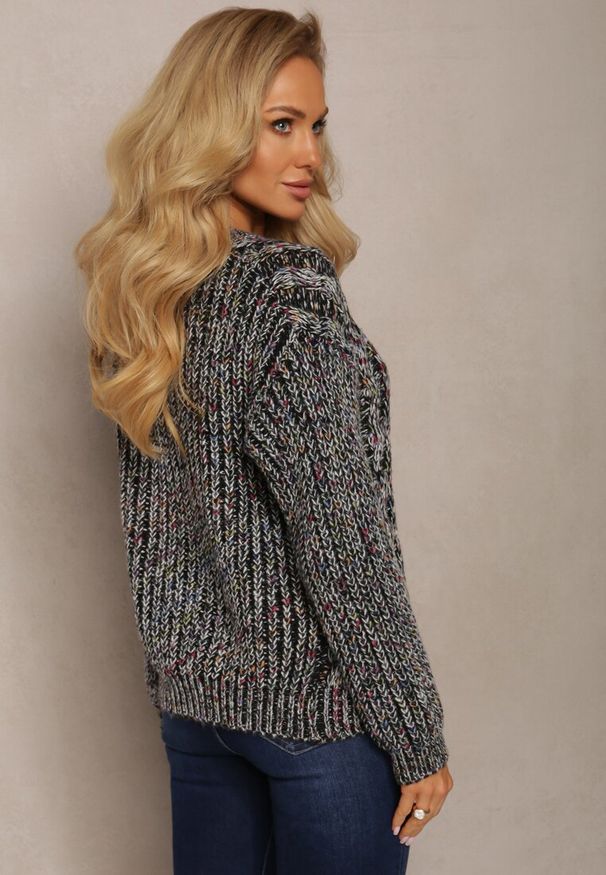 Renee - Czarny Sweter z Długim Rękawem i Ozdobnym Splotem Porafio. Okazja: na co dzień, na spotkanie biznesowe. Kolor: czarny. Materiał: jeans. Długość rękawa: długi rękaw. Długość: długie. Wzór: ze splotem. Styl: casual, biznesowy