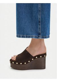 Gino Rossi - GINO ROSSI Klapki EO-LZRL1347-2 Brązowy. Kolor: brązowy. Materiał: zamsz, skóra #2