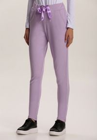 Renee - Lawendowe Spodnie Dresowe Mistwing. Kolor: fioletowy. Materiał: dresówka. Długość: długie