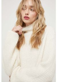 Bruuns Bazaar sweter wełniany damski kolor beżowy ciepły z półgolfem. Kolor: beżowy. Materiał: wełna #3