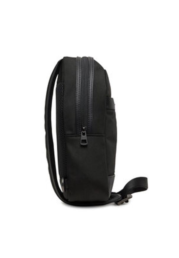 TOMMY HILFIGER - Tommy Hilfiger Plecak Th Nylon Travel Sling Bag AM0AM13572 Czarny. Kolor: czarny. Materiał: materiał