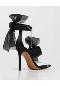 ALEXANDRE VAUTHIER - Czarne sandały na szpilce z szyfonowymi kokardami. Zapięcie: pasek. Kolor: czarny. Materiał: szyfon. Wzór: aplikacja, paski. Obcas: na szpilce
