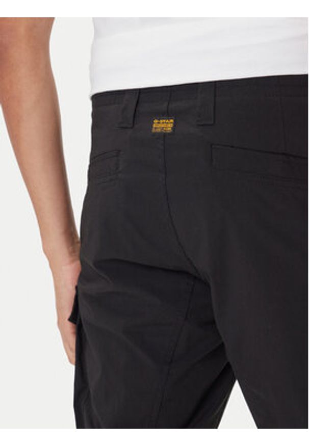 G-Star RAW - G-Star Raw Spodnie materiałowe Core D24309-E070 Czarny Regular Fit. Kolor: czarny. Materiał: syntetyk