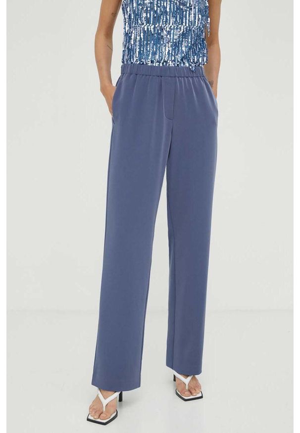 Samsoe & Samsoe - Samsoe Samsoe spodnie damskie kolor granatowy proste high waist. Okazja: na co dzień. Stan: podwyższony. Kolor: niebieski. Materiał: poliester, dzianina. Styl: casual