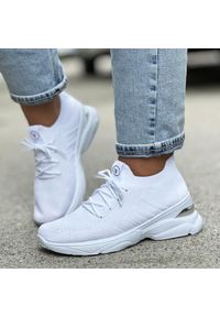 Białe buty damskie sportowe Vinceza 13576. Kolor: biały. Materiał: tkanina #1