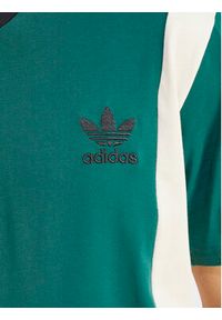 Adidas - adidas T-Shirt Archive Panel IS1406 Zielony Regular Fit. Kolor: zielony. Materiał: bawełna #5