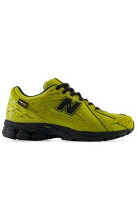 Buty New Balance M1906RWD - zielone. Kolor: zielony. Materiał: guma, materiał, tkanina, syntetyk. Szerokość cholewki: normalna. Sport: turystyka piesza