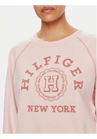 TOMMY HILFIGER - Tommy Hilfiger Bluza Varsity WW0WW41239 Różowy Regular Fit. Kolor: różowy. Materiał: bawełna #4