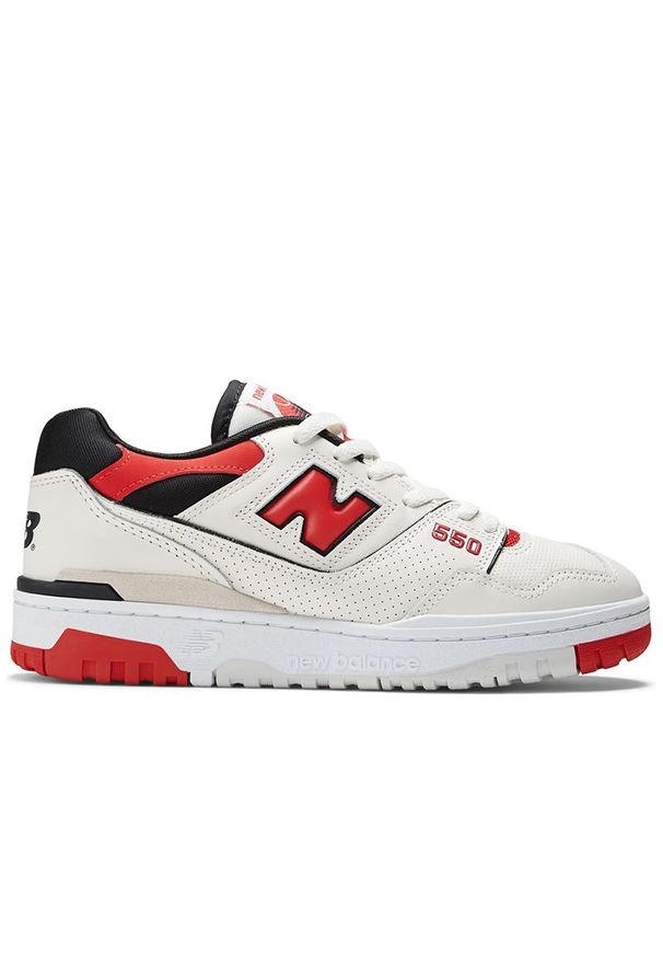 Buty New Balance BB550VTB - białe. Okazja: na co dzień. Kolor: biały. Materiał: materiał, syntetyk, guma, skóra. Szerokość cholewki: normalna. Sport: koszykówka