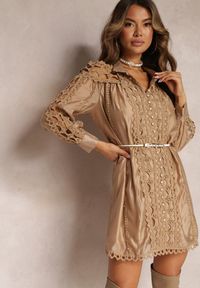 Renee - Beżowa Koszulowa Sukienka Mini z Paskiem w Stylu Vintage Butafa. Kolor: beżowy. Typ sukienki: koszulowe. Styl: vintage. Długość: mini #2