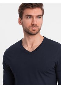 Ombre Clothing - Zestaw longsleeve męski V-NECK - mix 2-pak V7 Z41 - XXL. Okazja: na co dzień. Kolor: czerwony. Materiał: bawełna, materiał, skóra, tkanina. Długość rękawa: długi rękaw. Długość: długie. Wzór: gładki, jednolity. Styl: wizytowy, klasyczny, casual #6