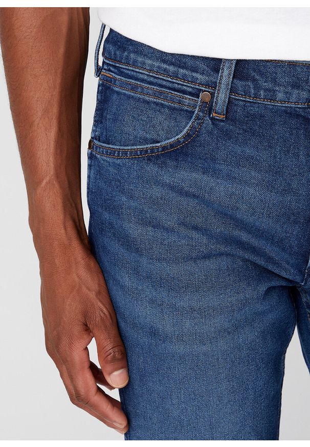 Wrangler - WRANGLER MĘSKIE SPODNIE JEANSOWE WRANGLER GREENSBORO BLUE ARCADE W15QYL31Q 112145844