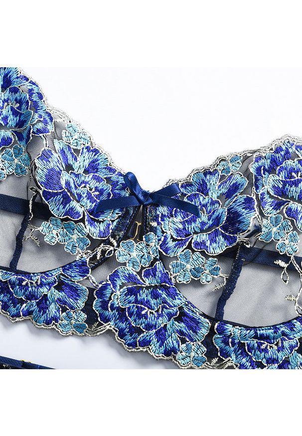 Intica - Komplet bielizny trzyczęściowy z delikatnymi detalami na wyjątkowe okazje Maimo. Kolor: niebieski. Materiał: materiał, tkanina