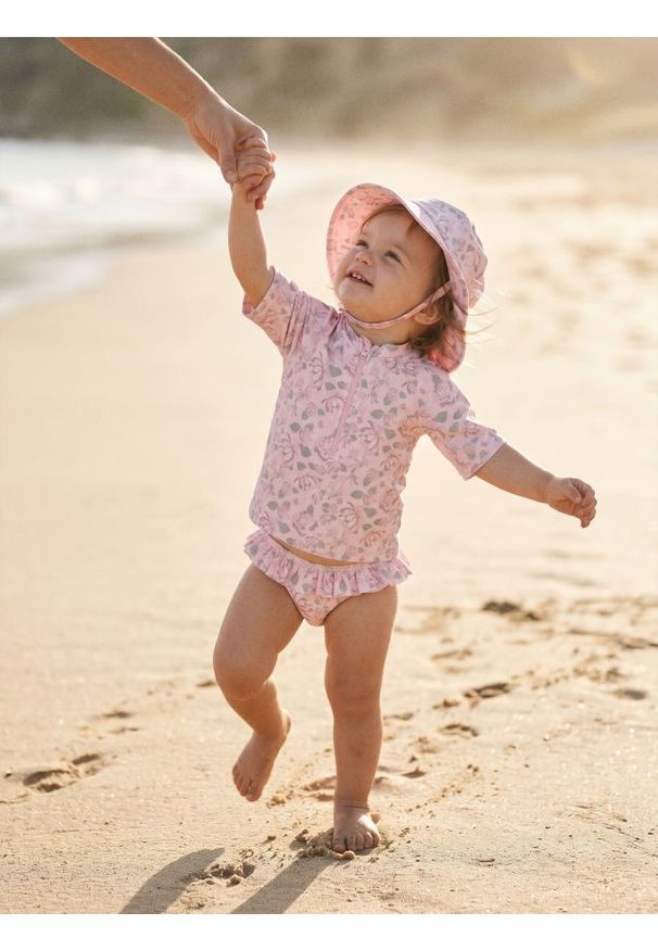 Sinsay - Niemowlęcy Zestaw Kąpielowy UPF50 z Czapeczką w kwiaty - kremowy. Kolor: kremowy. Wzór: kwiaty