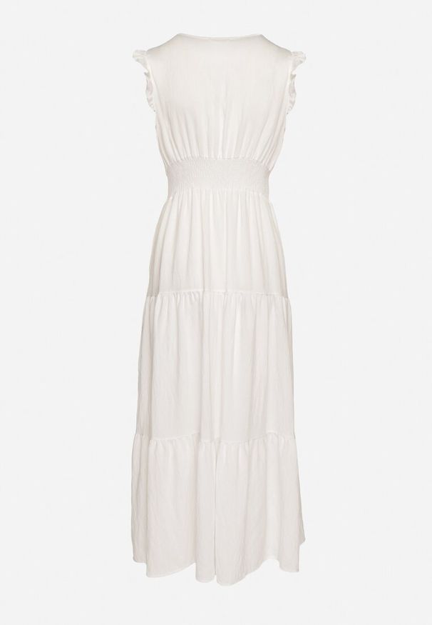 Born2be - Biała Wiskozowa Sukienka z Falbankami Sadoline. Okazja: na co dzień. Typ kołnierza: kołnierz z falbankami. Kolor: biały. Materiał: wiskoza. Styl: casual, boho