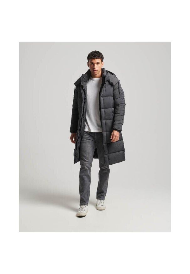 Długa kurtka Superdry Ripstop. Kolor: czarny. Materiał: puch. Długość: długie. Sezon: zima