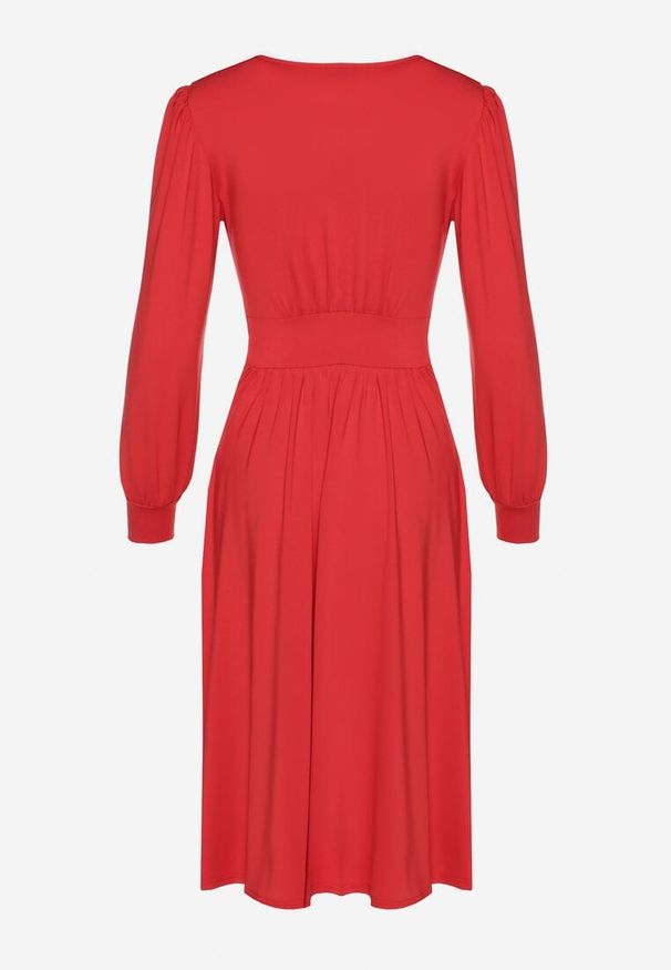 Renee - Czerwona Sukienka z Wiskozą o Rozkloszowanym Kroju z Kopertową Górą Seliane. Okazja: na randkę. Typ kołnierza: dekolt w serek. Kolor: czerwony. Materiał: wiskoza. Długość rękawa: długi rękaw. Typ sukienki: kopertowe