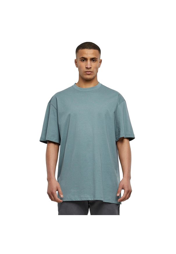 Urban Classics - Koszulka Męska Gładka Taliowana. Kolor: niebieski. Wzór: gładki. Sport: turystyka piesza