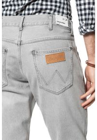 Wrangler - WRANGLER SPODNIE MĘSKIE SLIDER ICY GREY W18RRJ28C #5