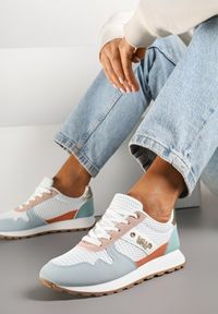 Born2be - Biało-Niebieskie Sneakersy Ozdobione Aplikacją Telasielis. Okazja: na co dzień. Kolor: biały. Materiał: jeans. Wzór: aplikacja