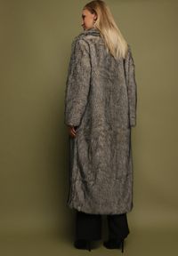 Born2be - Beżowo-Czarny Długi Płaszcz Futrzany z Kołnierzem Banisse. Okazja: na co dzień. Kolor: beżowy. Materiał: futro. Długość: długie. Styl: klasyczny, casual, elegancki #4