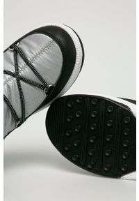 Moon Boot - Śniegowce JR G.Quilted. Nosek buta: okrągły. Zapięcie: sznurówki. Kolor: srebrny #5