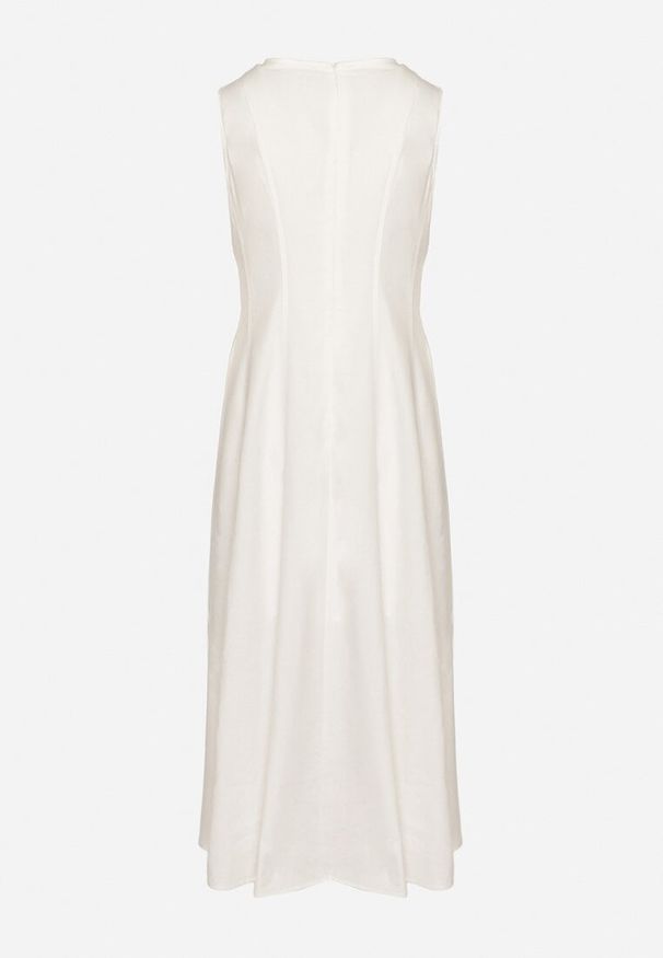 Born2be - Biała Rozkloszowana Sukienka z Bawełną i Wiskozą Ozdobiona Rozcięciem na Nogę Devirael. Okazja: na co dzień, na imprezę, na spacer. Kolor: biały. Materiał: bawełna, wiskoza. Wzór: aplikacja. Styl: casual