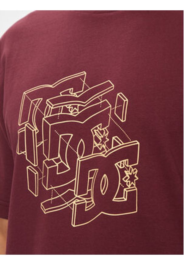 DC T-Shirt Rebuild Hss ADYZT05337 Bordowy Regular Fit. Kolor: czerwony. Materiał: bawełna