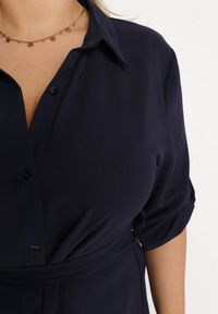 Born2be - Granatowa Rozkloszowana Mini Sukienka Zapinana na Guziki z Materiałowym Paskiem Vleco. Kolor: niebieski. Materiał: materiał. Długość: mini #4