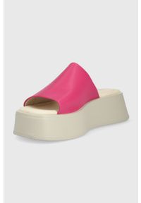 Vagabond Shoemakers klapki skórzane COURTNEY damskie kolor różowy na platformie. Kolor: różowy. Materiał: skóra. Wzór: gładki. Obcas: na platformie #2