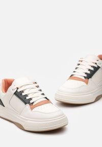 Born2be - Beżowe Sneakersy Ozdobione Kolorowymi Naszywkami Utaria. Kolor: beżowy. Wzór: aplikacja, kolorowy #5