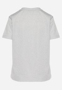 Born2be - Jasnoszary T-shirt z Ozdobnym Nadrukiem z Brokatem Tenesia. Okazja: na co dzień. Kolor: szary. Materiał: jeans, materiał. Wzór: nadruk. Styl: klasyczny, elegancki, casual #6