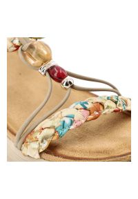 Sandały damskie Artiker, cholewka z materiału eleganckie dodatki na płaskiej podeszwie, beżowe, 58C0001. Okazja: na co dzień. Zapięcie: pasek. Kolor: beżowy. Materiał: materiał. Wzór: paski. Sezon: lato. Obcas: na płaskiej podeszwie. Styl: elegancki #3