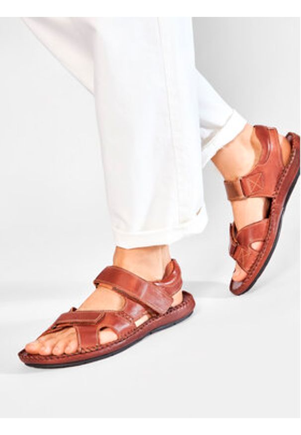 Pikolinos Sandały 06J-5818 Brązowy. Kolor: brązowy. Materiał: skóra